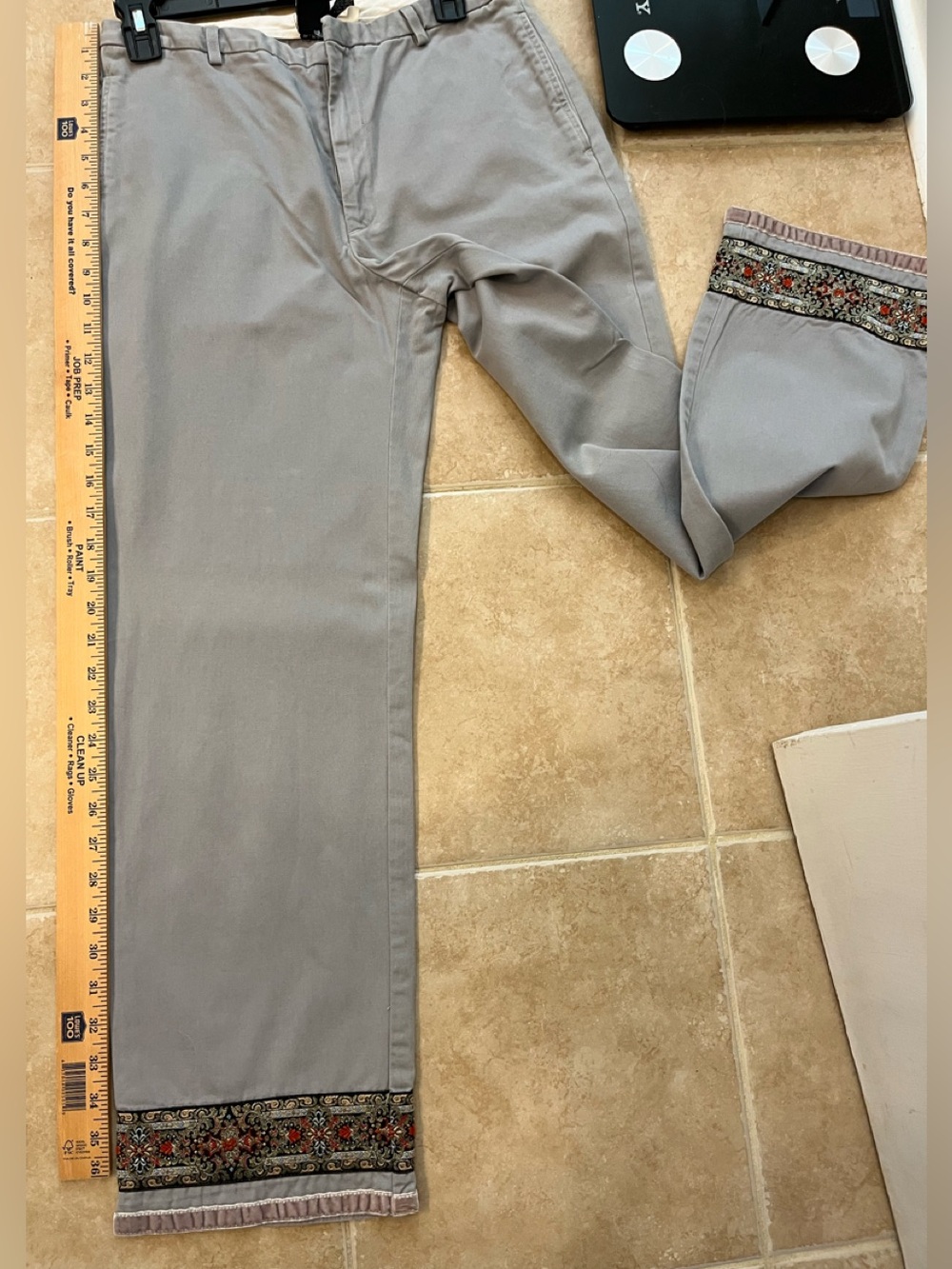 GAP Ankle Chino Pants Womens 6 Gray Cotton Flat Front Embroidered Casual Zip